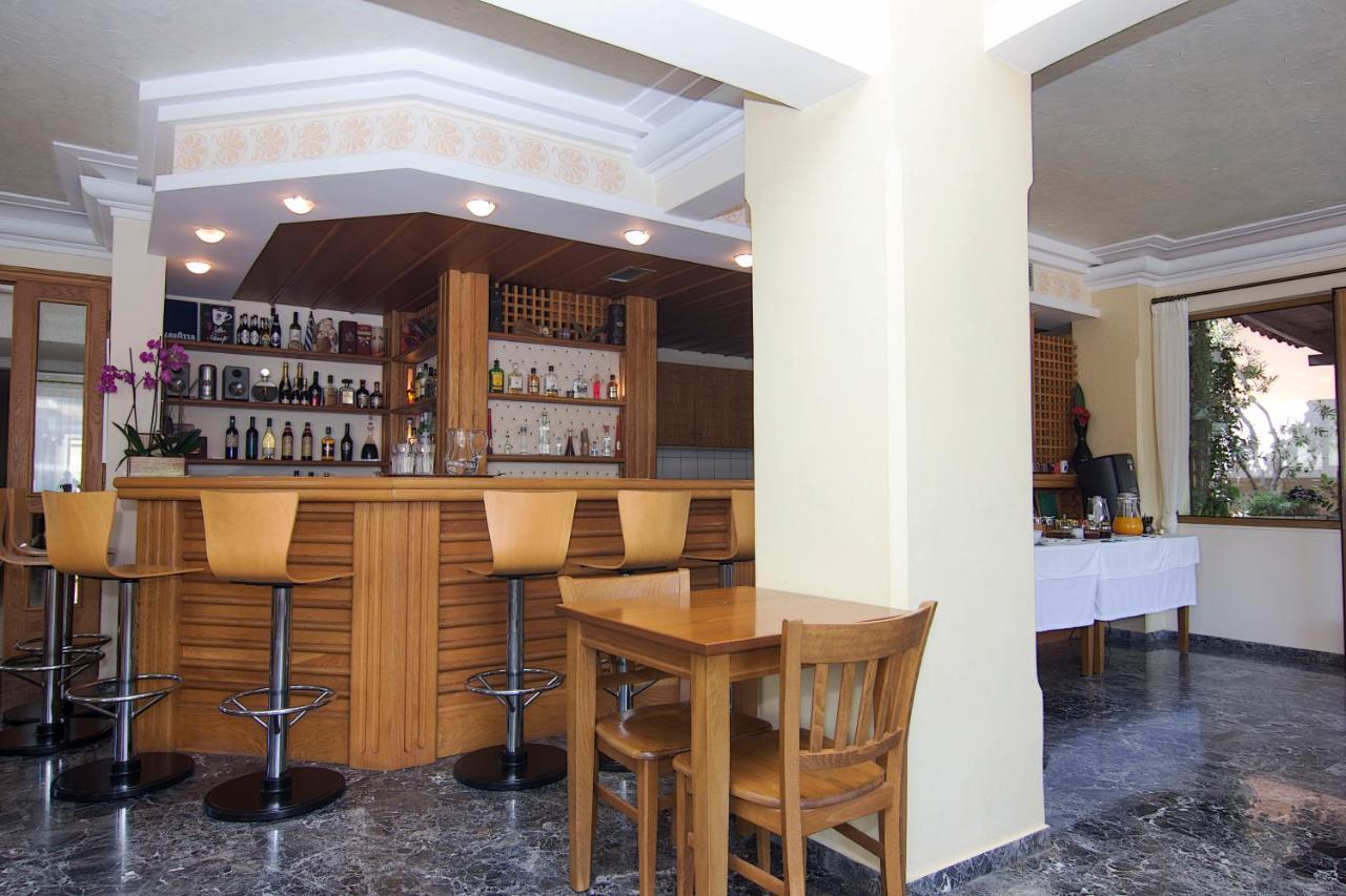Hotel Stoupa * Stoúpa